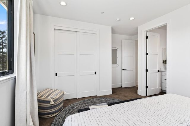 16 Upland Rd, St. Helena, CA 94574