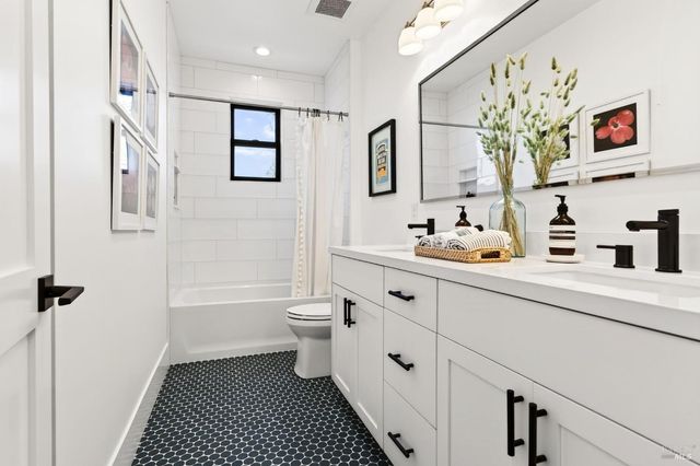 16 Upland Rd, St. Helena, CA 94574