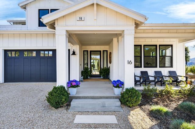 16 Upland Rd, St. Helena, CA 94574