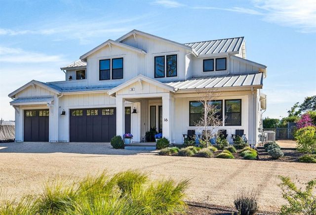 16 Upland Rd, St. Helena, CA 94574