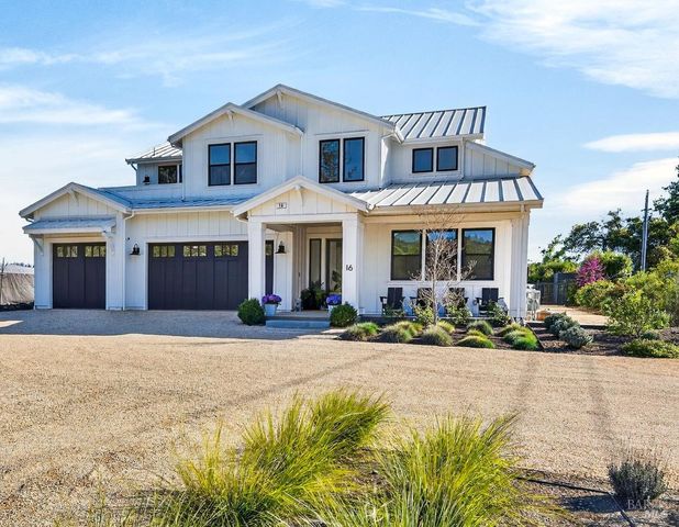 16 Upland Rd, St. Helena, CA 94574