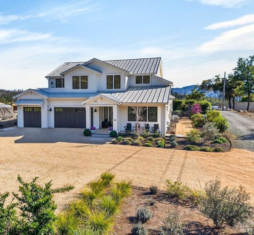 16 Upland Rd, St. Helena, CA 94574