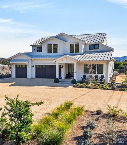 16 Upland Rd, St. Helena, CA 94574