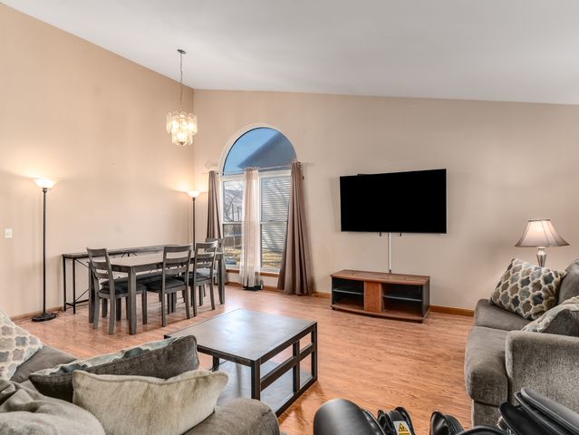 7202 Faxton Lane, Plainfield, IL 60586