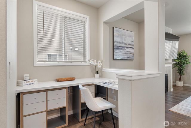 25620 204th Place SE, Covington, WA 98042