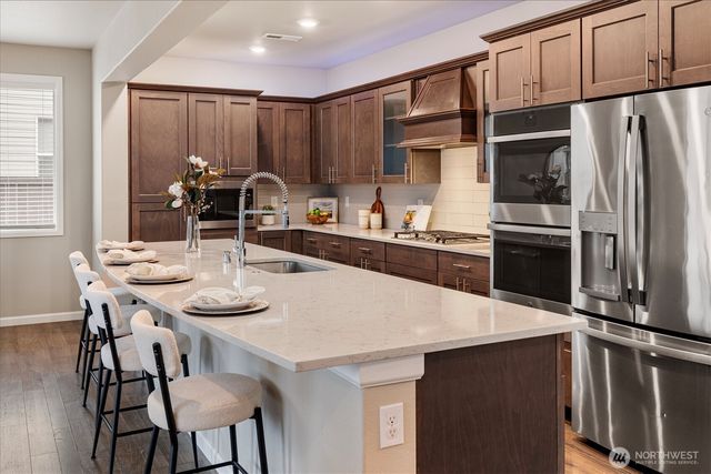 25620 204th Place SE, Covington, WA 98042