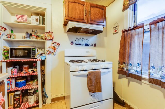 1410 Creedmoor, Brookline, PA 15226