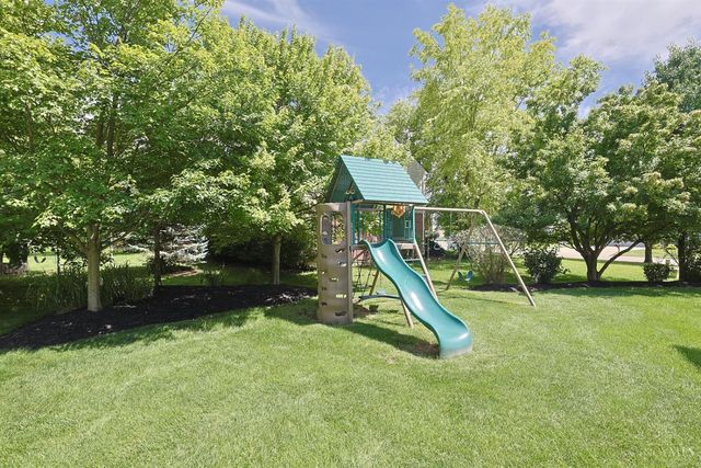 8706 Charleston Ridge Drive, Deerfield Twp., OH 45040