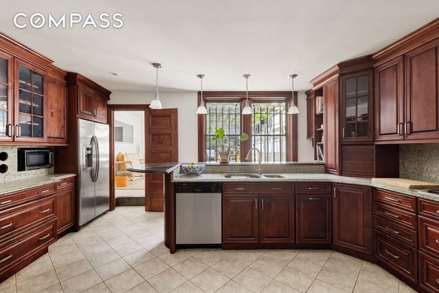 608 2nd Street, New York City, NY 11215