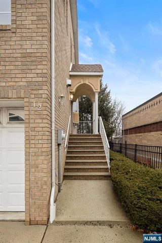 12 Liberty Court, Secaucus, NJ 07094