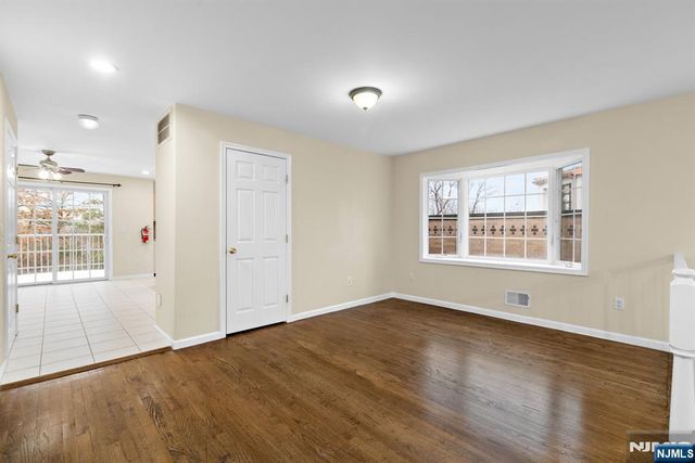 12 Liberty Court, Secaucus, NJ 07094