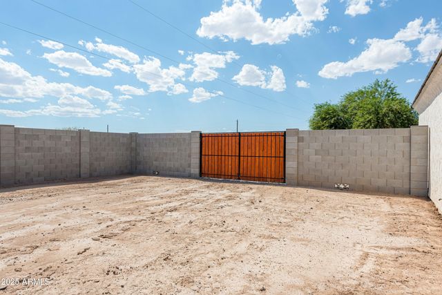 4050 N KIOHA Drive, Eloy, AZ 85131