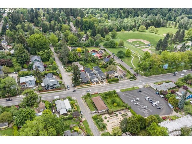 3616 Sw Vermont St, Portland, OR 97219
