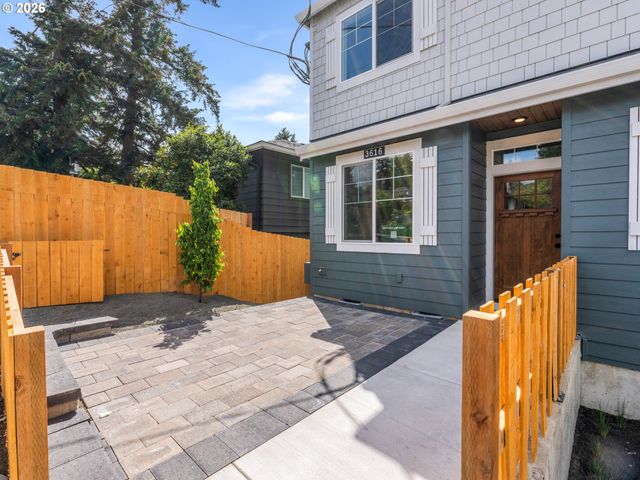3616 Sw Vermont St, Portland, OR 97219