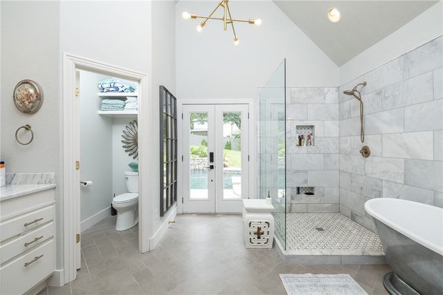 867 E Emerson Lane, Fayetteville, AR 72701