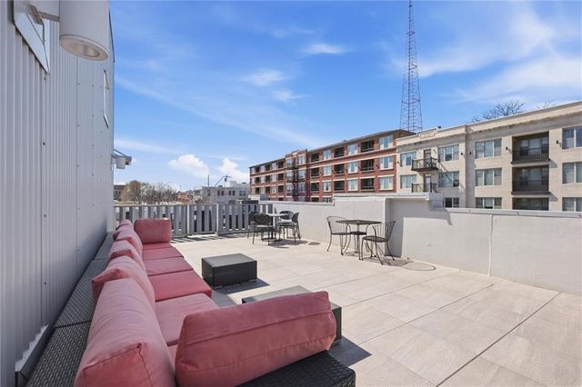 3001 Gillham Road 201, Kansas City, MO 64108