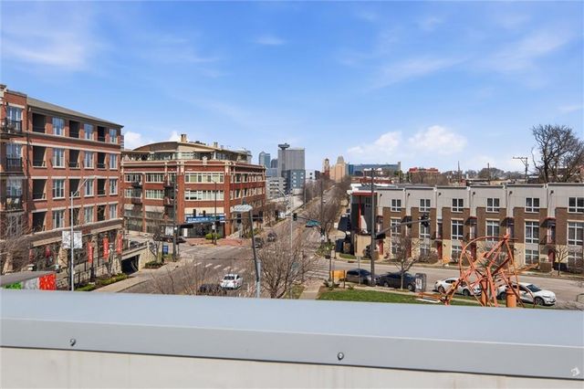 3001 Gillham Road 201, Kansas City, MO 64108