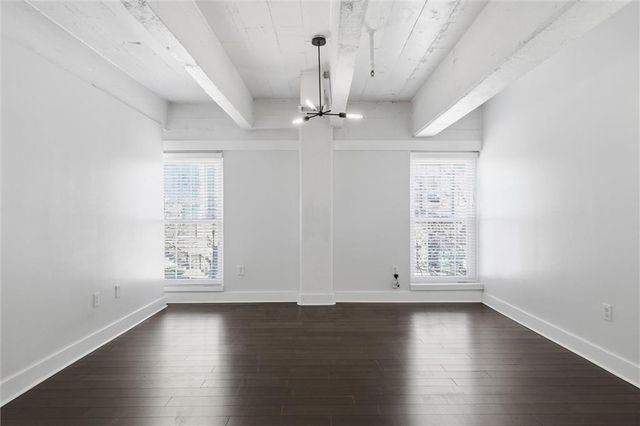 3001 Gillham Road 201, Kansas City, MO 64108