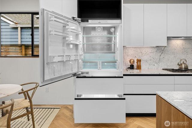 10733 17th Avenue NE, Seattle, WA 98125