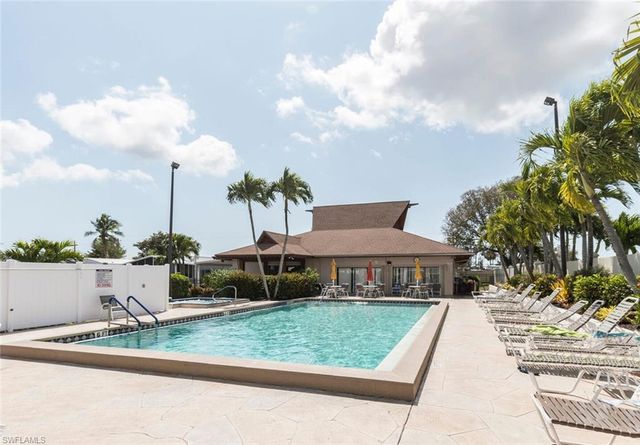 192 Oceans BLVD # 192, Naples, FL 34104