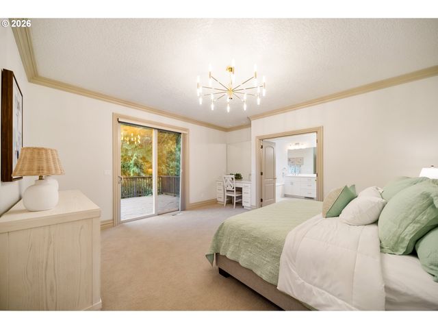 4304 Se AUGUSTA Loop, Gresham, OR 97080