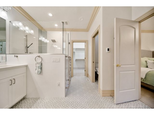 4304 Se AUGUSTA Loop, Gresham, OR 97080