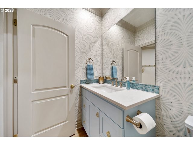 4304 Se AUGUSTA Loop, Gresham, OR 97080