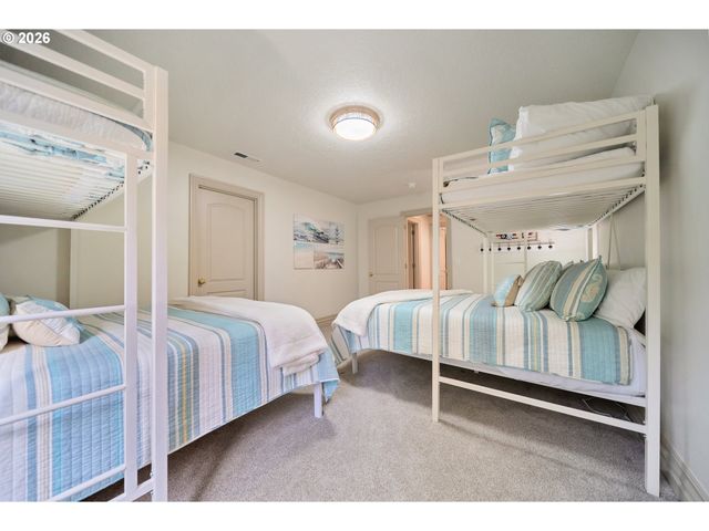 4304 Se AUGUSTA Loop, Gresham, OR 97080