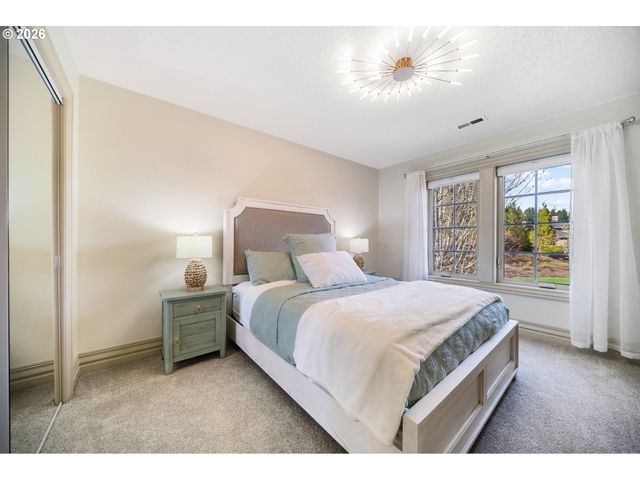 4304 Se AUGUSTA Loop, Gresham, OR 97080