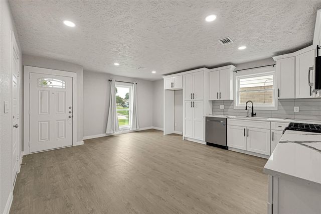 15322 Bedford Glen Drive, Channelview, TX 77530