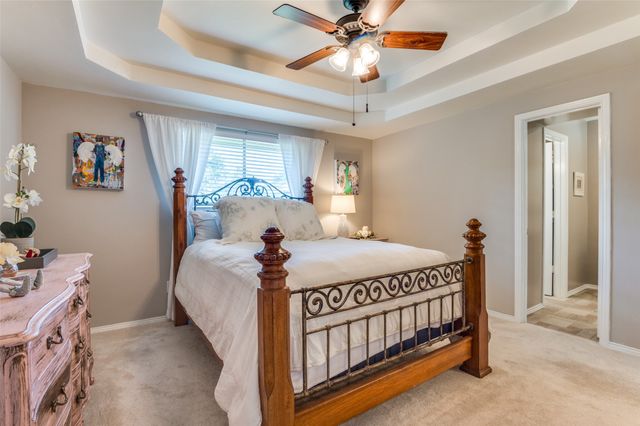 330 Shockley Avenue, Desoto, TX 75115