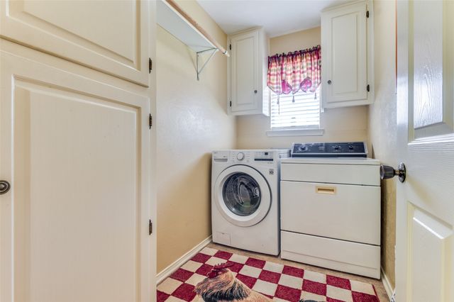330 Shockley Avenue, Desoto, TX 75115