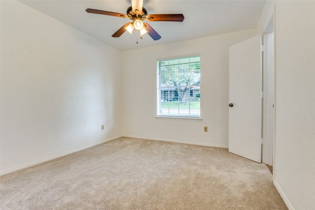 330 Shockley Avenue, Desoto, TX 75115