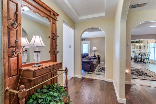330 Shockley Avenue, Desoto, TX 75115