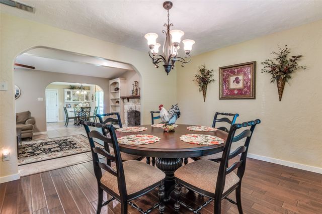 330 Shockley Avenue, Desoto, TX 75115