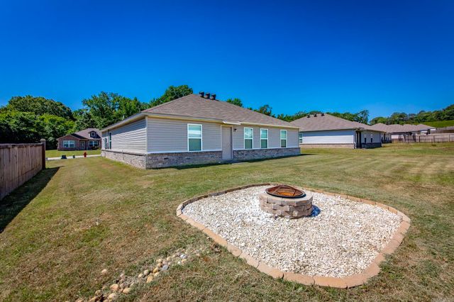 44 Dunnaway Drive, Austin, AR 72007