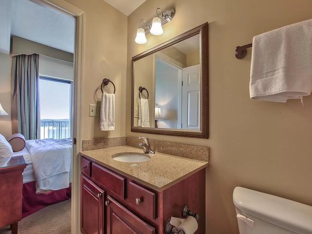 215 W College Ave Apt 802, Tallahassee, FL 32301