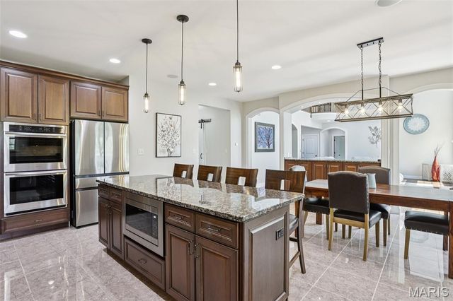 600 Gerries Way, High Ridge, MO 63049