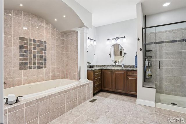600 Gerries Way, High Ridge, MO 63049