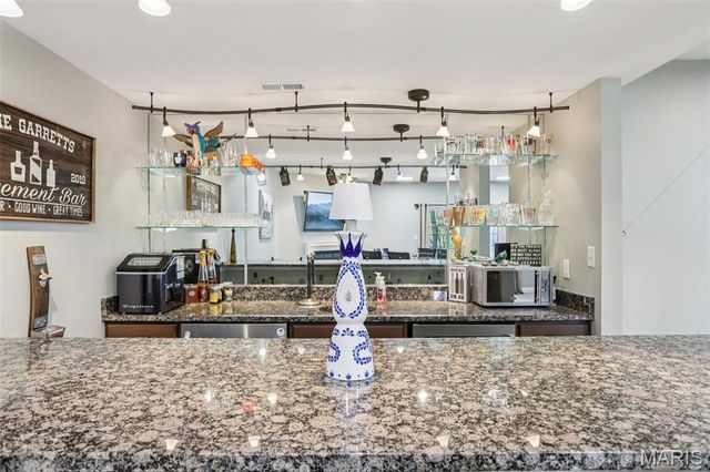 600 Gerries Way, High Ridge, MO 63049