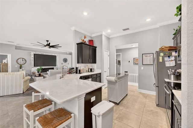 6943 SE 11TH PLACE, Ocala, FL 34472