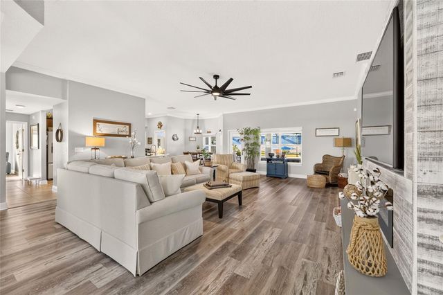 6943 SE 11TH PLACE, Ocala, FL 34472