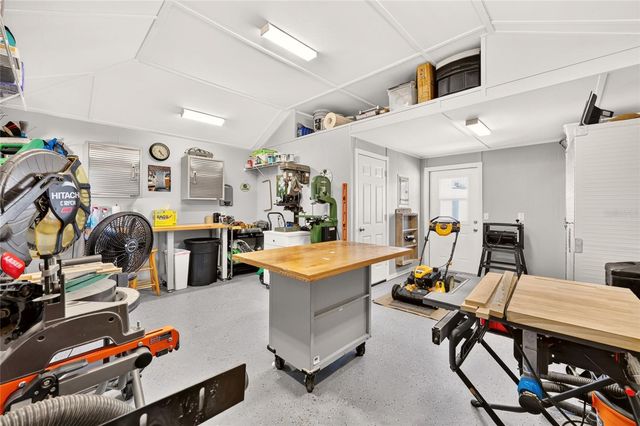 6943 SE 11TH PLACE, Ocala, FL 34472