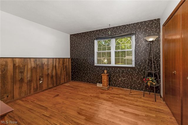 782 Pasadena Avenue, Sheffield Lake, OH 44054