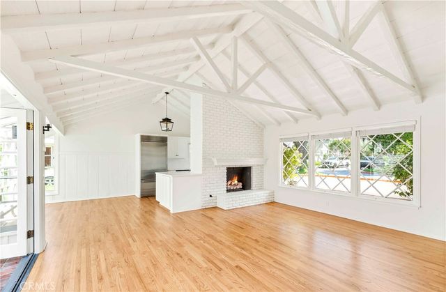 2562 Vista Drive, Newport Beach, CA 92663