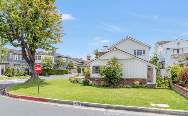 2562 Vista Drive, Newport Beach, CA 92663