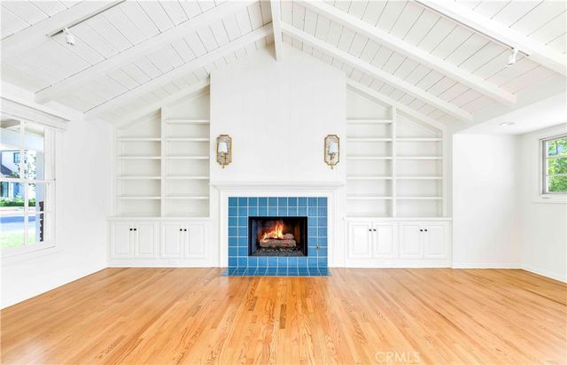 2562 Vista Drive, Newport Beach, CA 92663