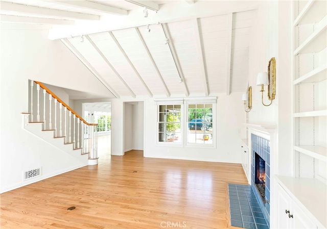 2562 Vista Drive, Newport Beach, CA 92663