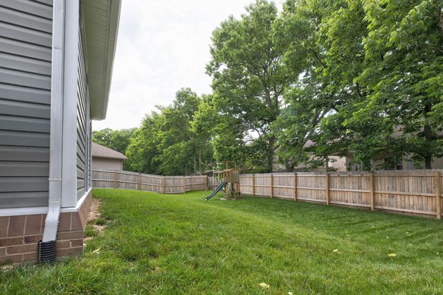 126 Snaffle Trail, Georgetown, KY 40324
