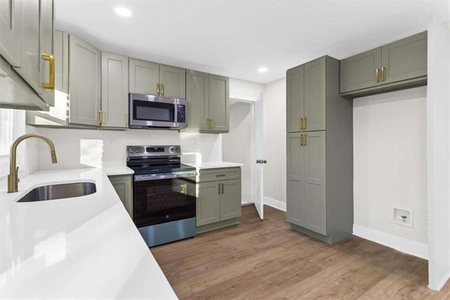 3658 Brookcrest Cir, Decatur, GA 30032